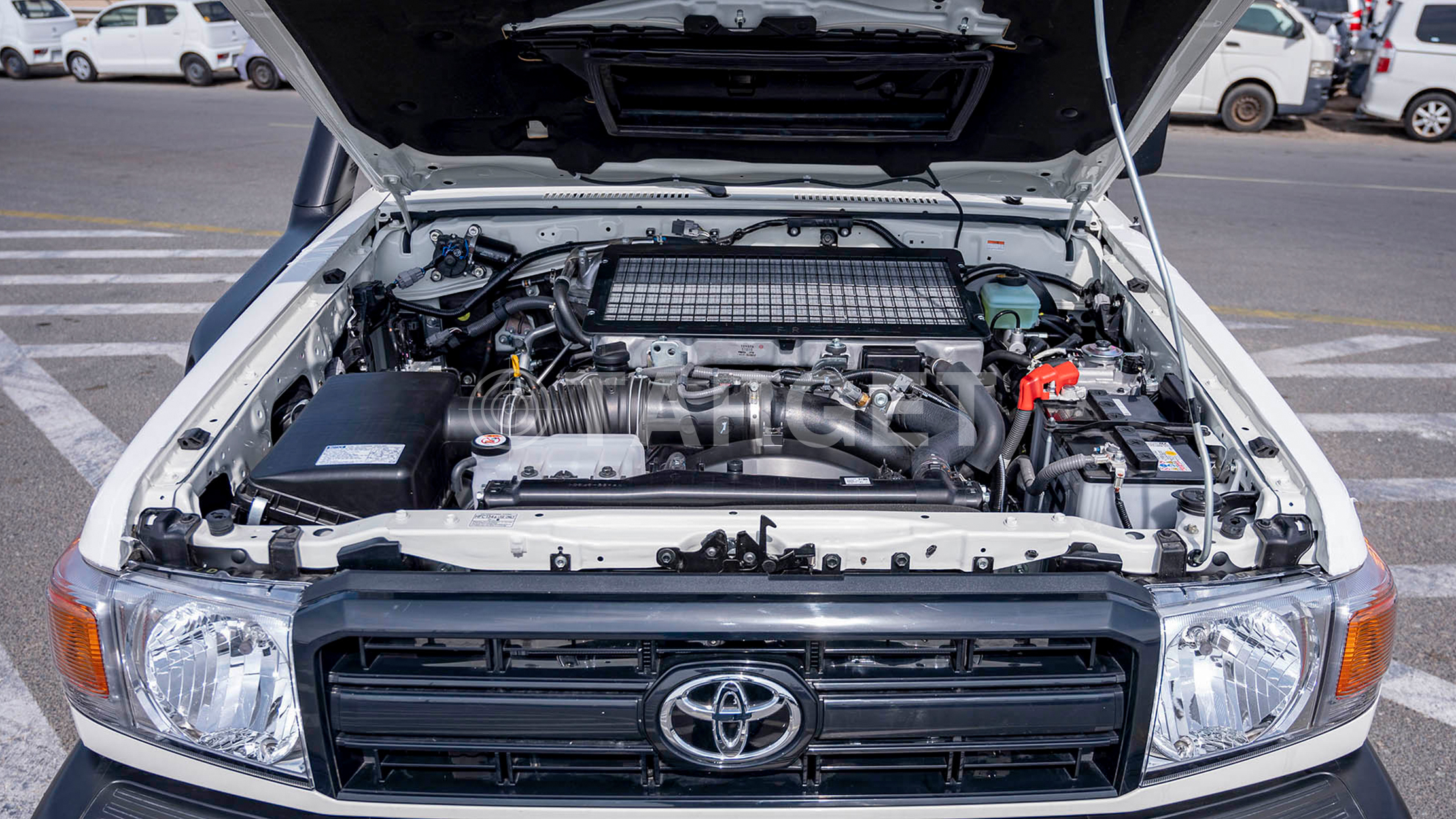 TOYOTA LAND CRUISER LC79DC 4.5D MT