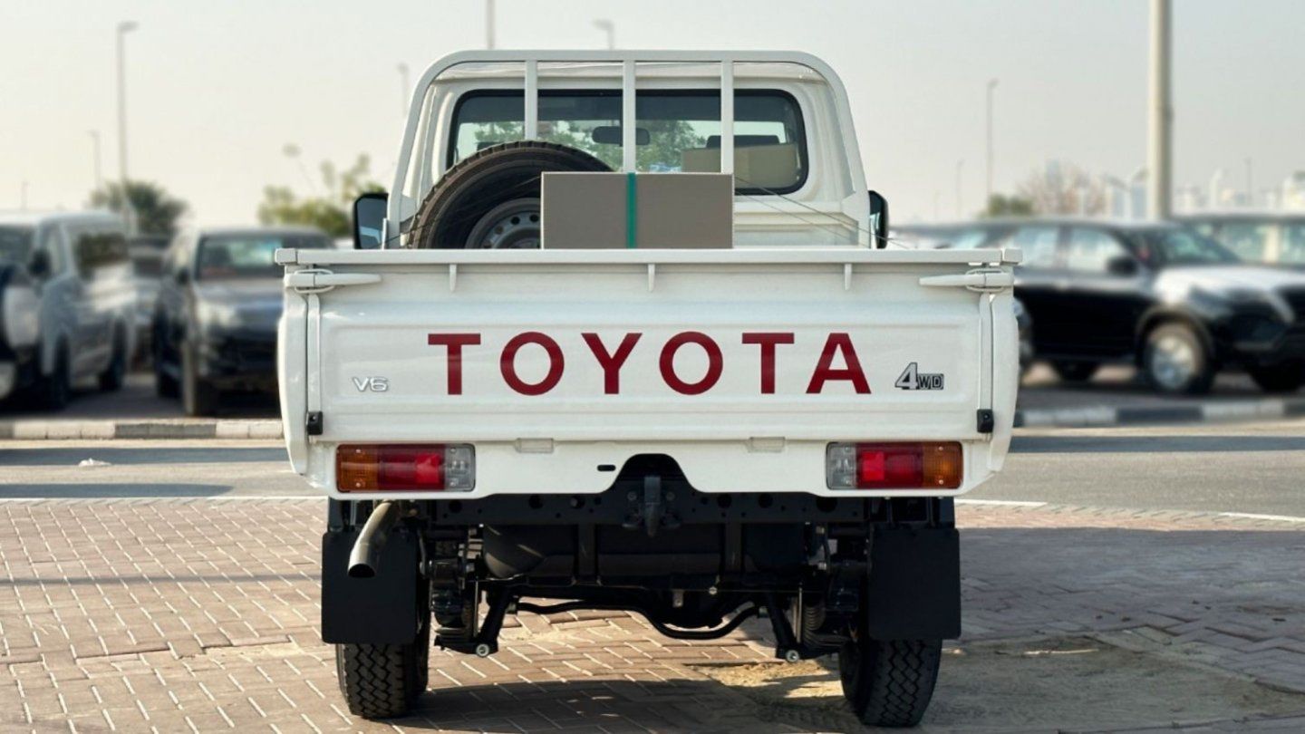 TOYOTA LAND CRUISER LC79SC 4.2D MT