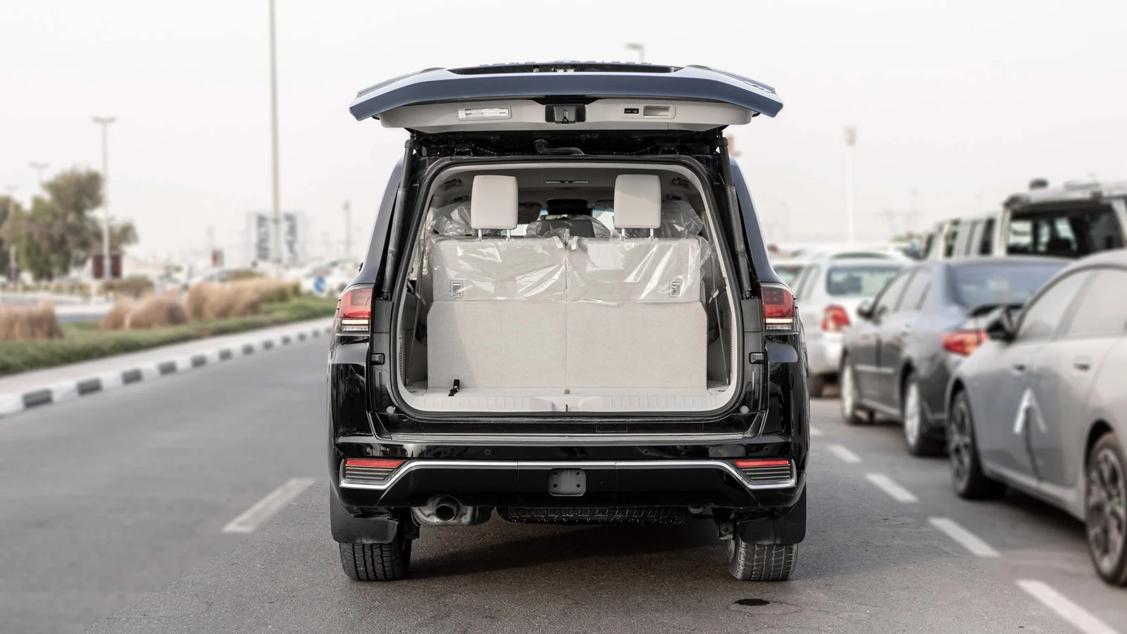 Toyota Land Cruiser VX 4.0L AT Petrol 2025: