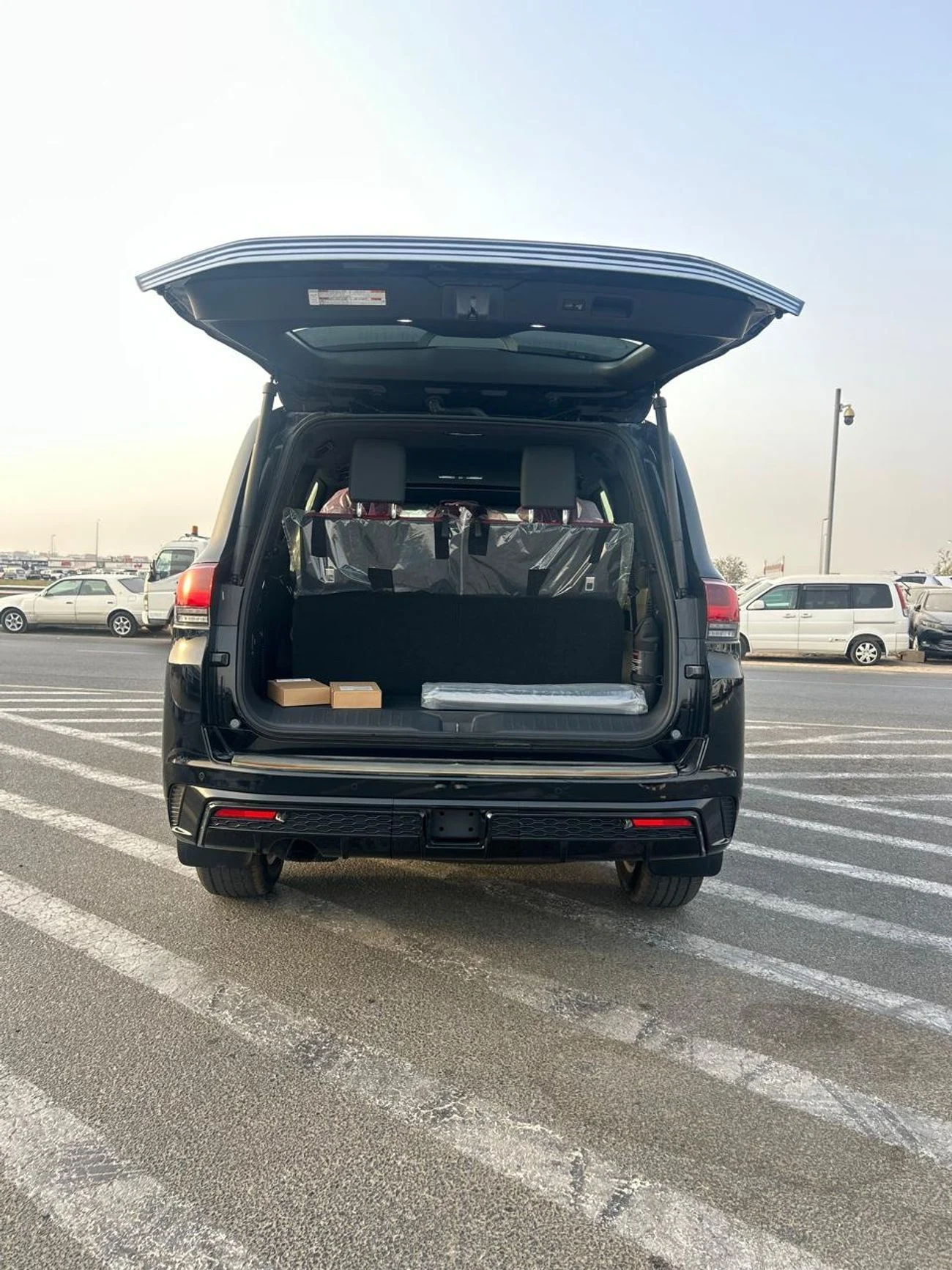 Toyota Land Cruiser VXR 3.5L _ BLACK