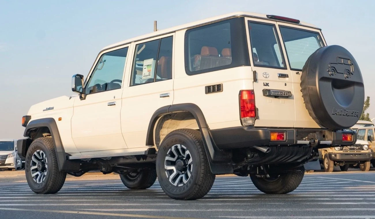 Toyota LC76 2.8l Diesel Automatic Full Option