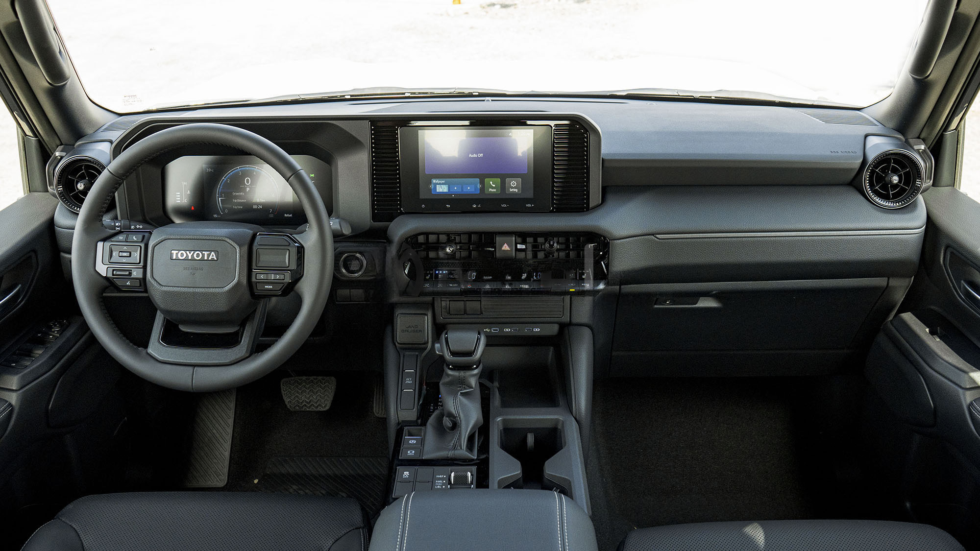 TOYOTA PRADO 250 TXL 2.7P AT LIMITED _VWHITE