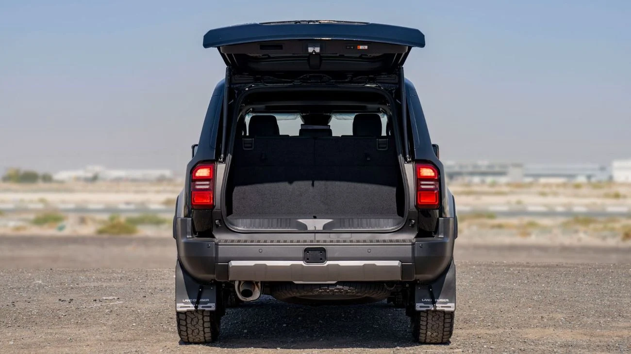 Toyota Prado Adventure Dual Tone Adventure 2.4L 2025