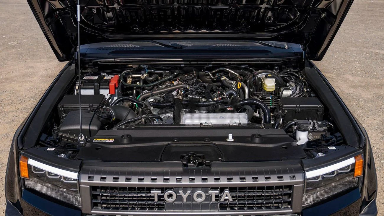 Toyota Prado Adventure Dual Tone Adventure 2.4L 2025