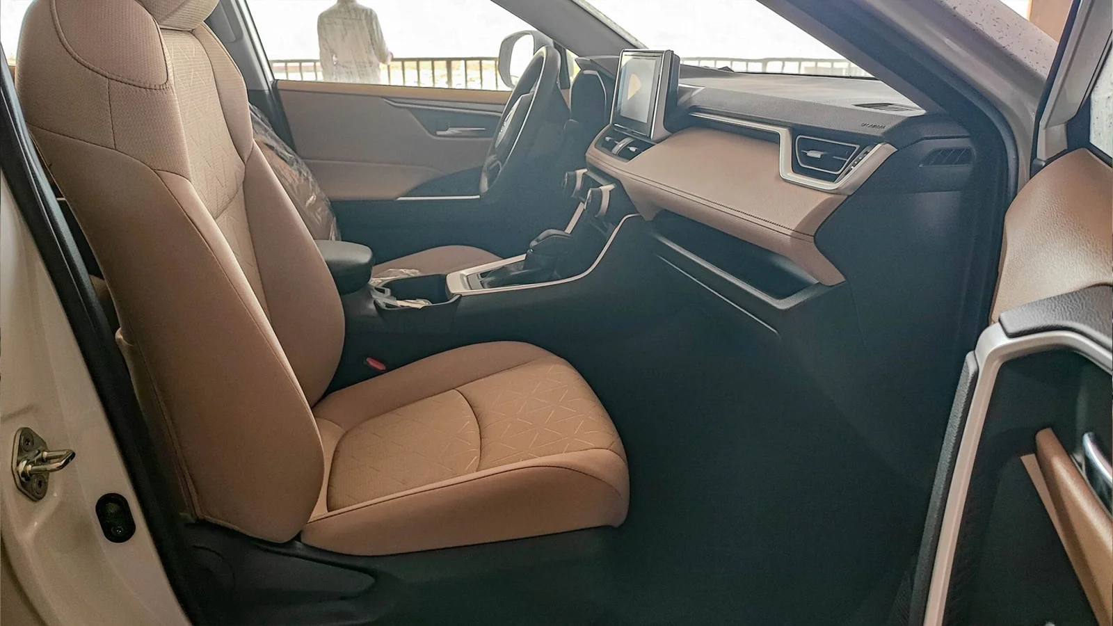 Toyota RAV4 2.5L AWD XLE – G AT