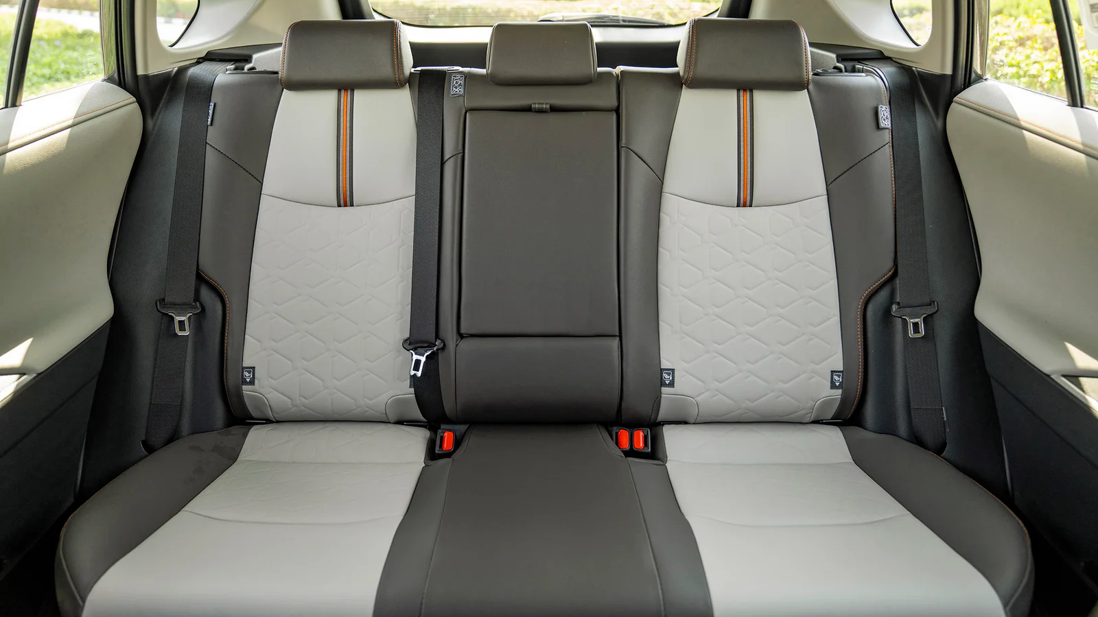 TOYOTA RAV4 ADVENTURE 2.5P AT MY2025– GREY