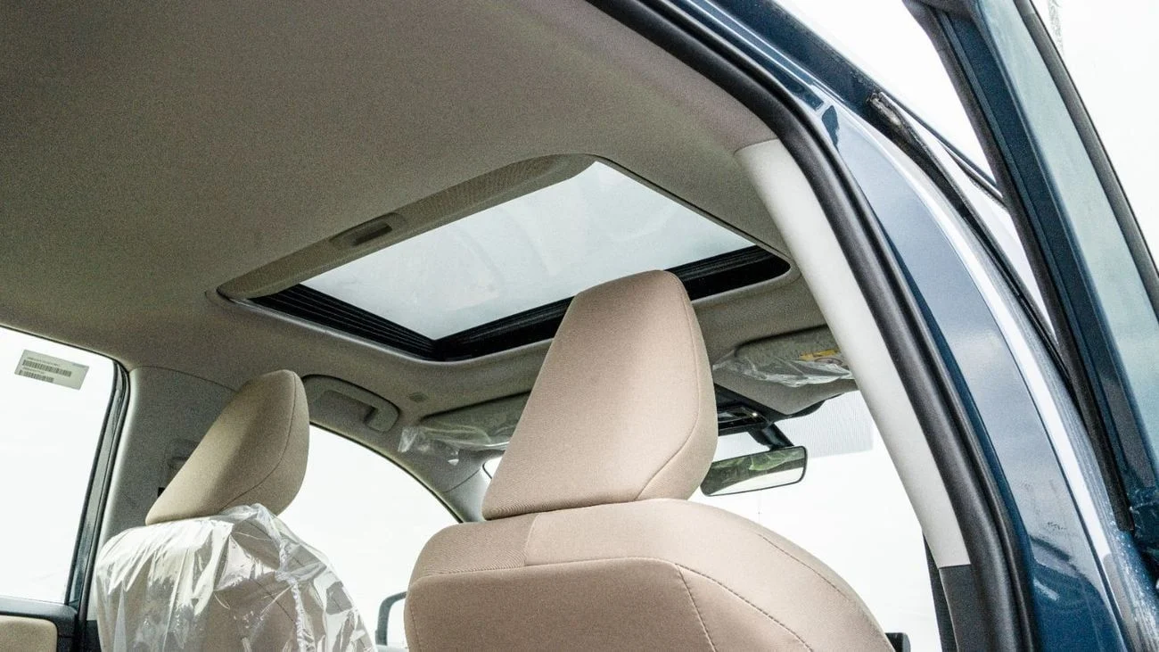 Toyota Rav4 XLE 4x4 2.0L AT Petrol AWD (Blue-Beige)