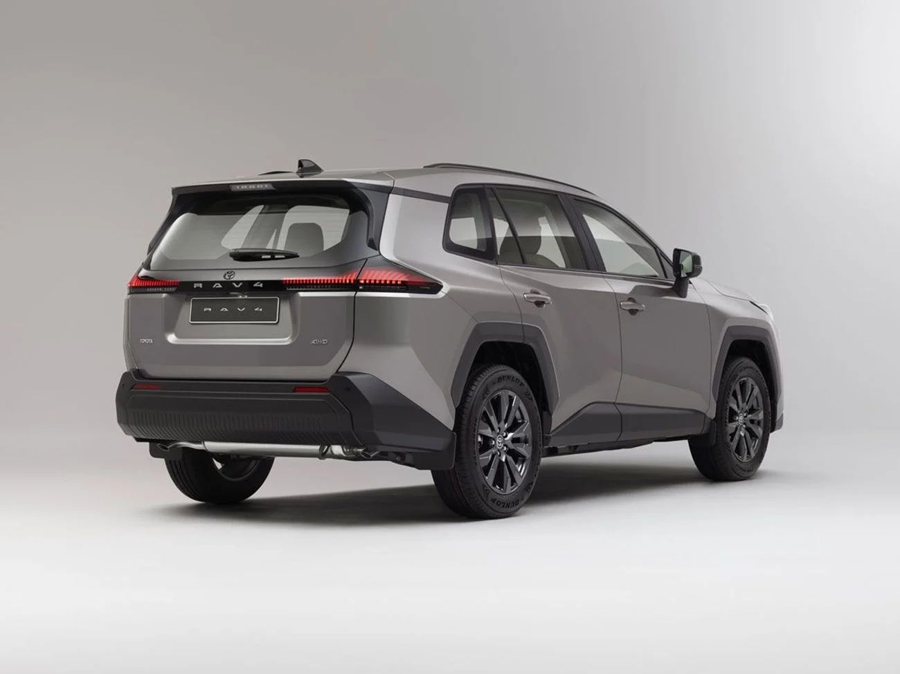 Toyota RAV4 XLE 4X4 2.5L HEV 2026 _ BEIGE