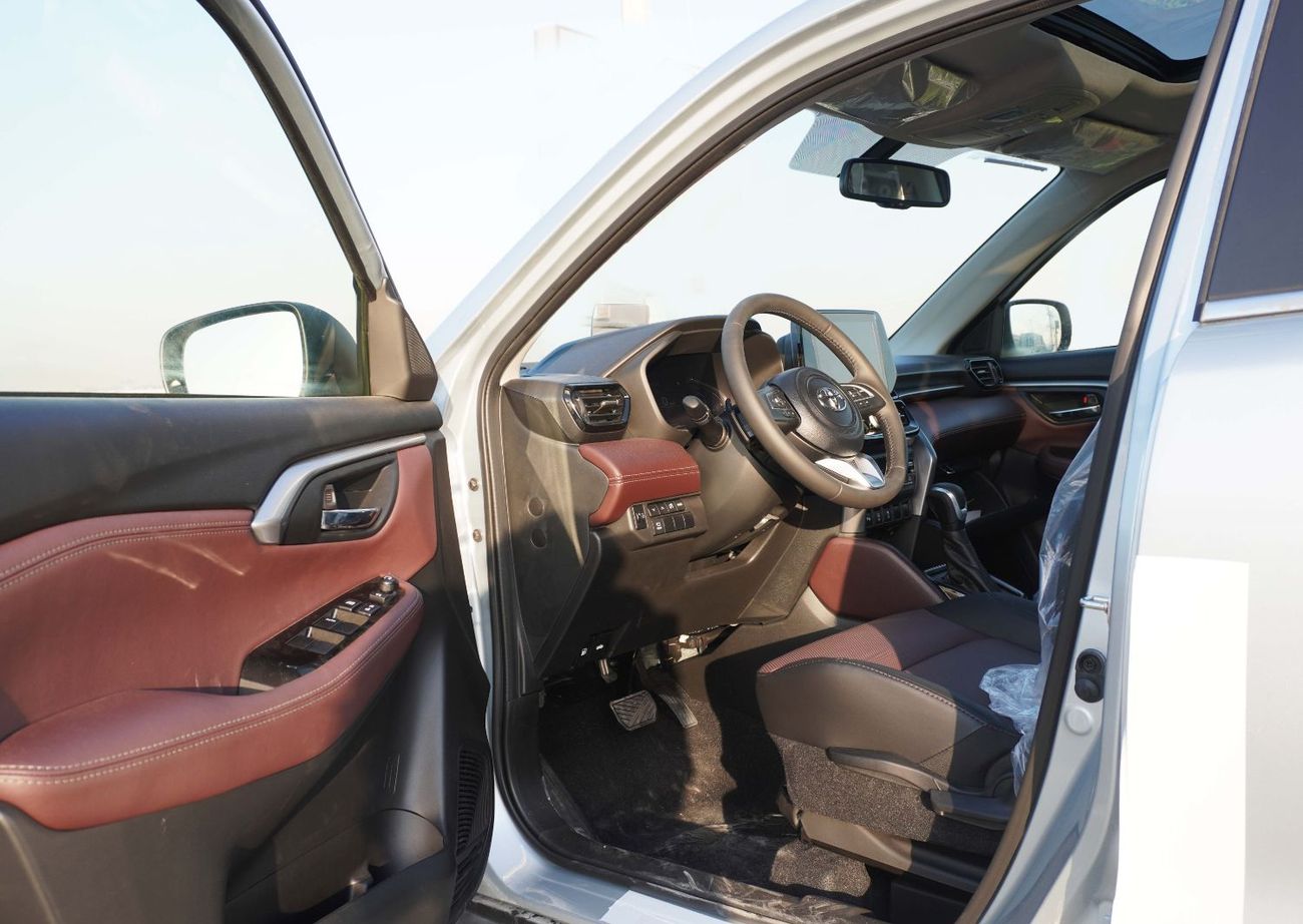 Toyota Urban Cruiser 1.5L GLX, A/T 2026 SILVER