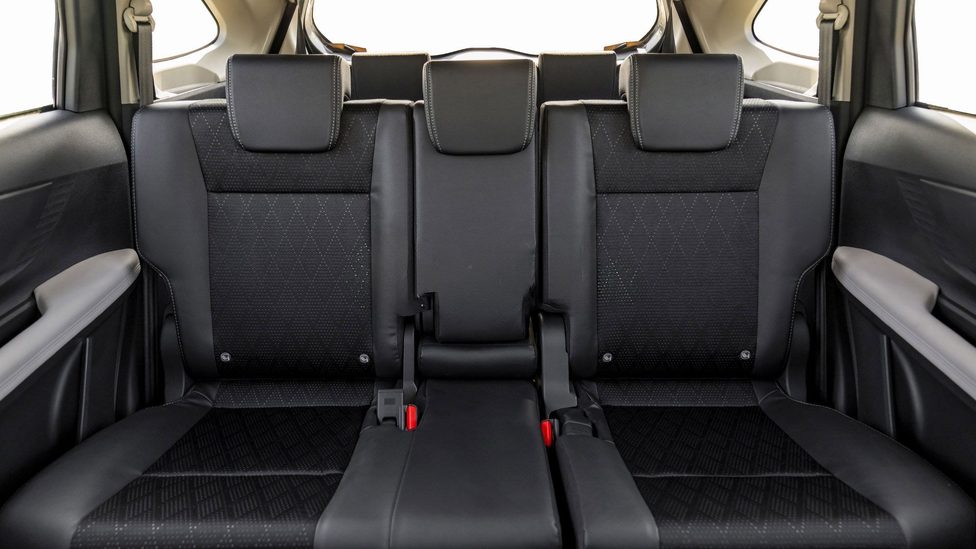 TOYOTA VELOZ 1.5P AT MY2025 – GREY