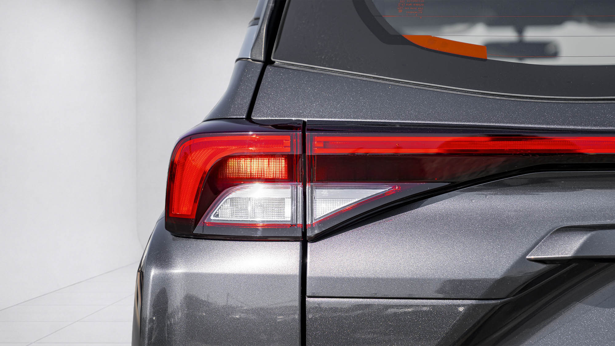 TOYOTA VELOZ 1.5P AT MY2025 – GREY